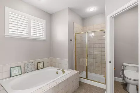 Bath - 2868 Joleo Ct, Tracy, CA 95377 photo 3 of 5