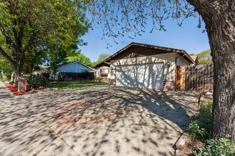 Exterior - 1232 Sonoma Ave, Modesto, CA 95355 photo 3 of 8