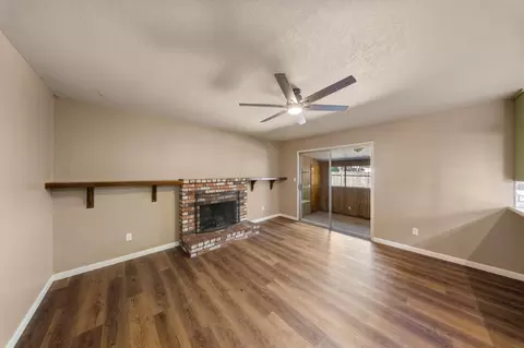 Living - 1232 Sonoma Ave, Modesto, CA 95355 photo 4 of 6