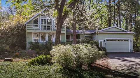 16800 Scott Way, Grass Valley, CA 95949