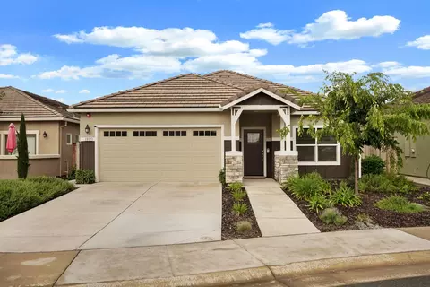 1012 Hogan Rd, Galt, CA 95632