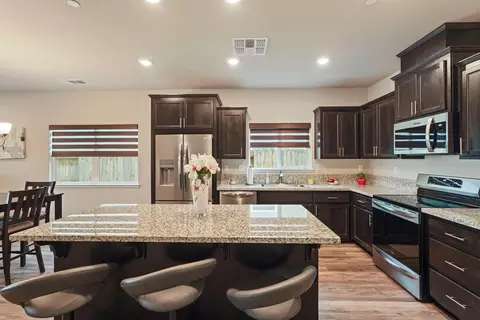 Kitchen - 1012 Hogan Rd, Galt, CA 95632 photo 4 of 4