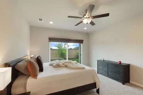Bedroom - 1012 Hogan Rd, Galt, CA 95632 photo 3 of 4
