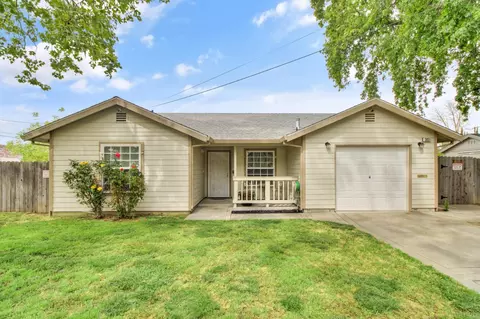3851 8th Ave, Sacramento, CA 95817