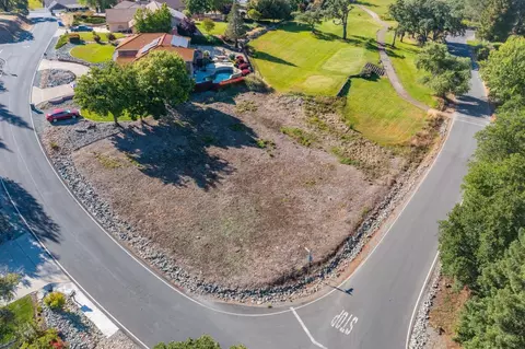219 La Contenta Dr, Valley Springs, CA 95252