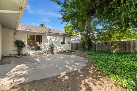 Exterior - 4504 Marble Way, Carmichael, CA 95608 photo 5 of 7