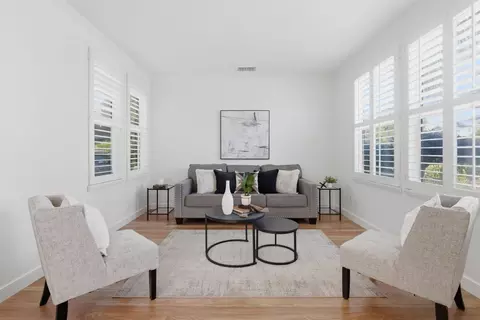 Living - 2944 Lyon Ct, Tracy, CA 95377 photo 1 of 4