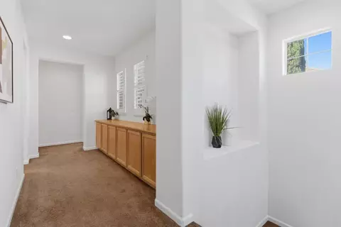 Entry Way - 2944 Lyon Ct, Tracy, CA 95377 photo 7 of 9