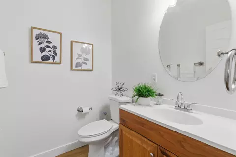 Bath - 2944 Lyon Ct, Tracy, CA 95377 photo 1 of 4