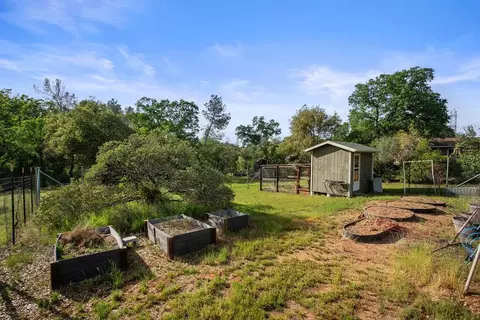 Exterior - 2070 Mulberry Ln, Placerville, CA 95667 photo 21 of 24