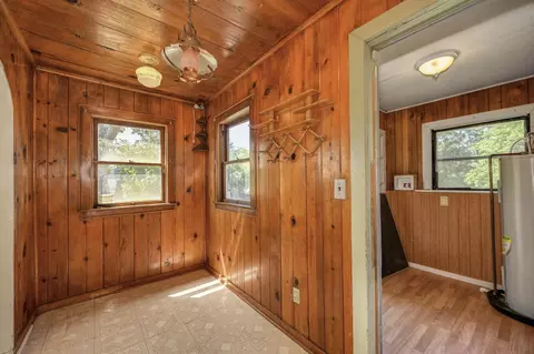 Entry Way - 885 Hillcrest, Placerville, CA 95667 photo 3 of 7
