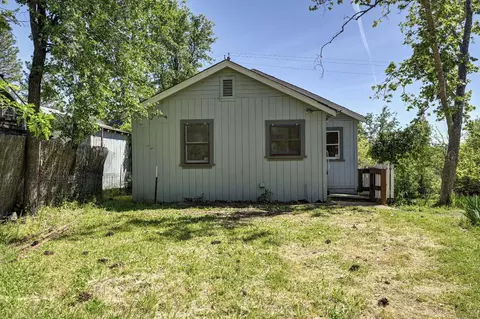 Exterior - 885 Hillcrest, Placerville, CA 95667 photo 4 of 9