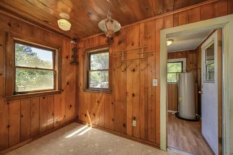 Entry Way - 885 Hillcrest, Placerville, CA 95667 photo 2 of 7