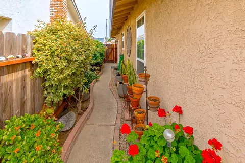 Exterior - 2016 Don Pedro Rd, Ceres, CA 95307 photo 4 of 8