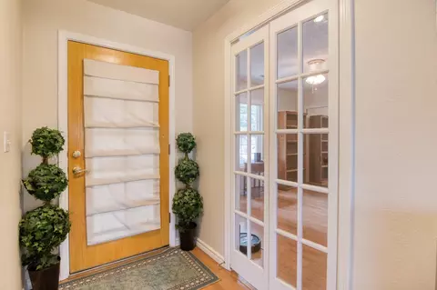 Entry Way - 2016 Don Pedro Rd, Ceres, CA 95307 photo 1 of 4