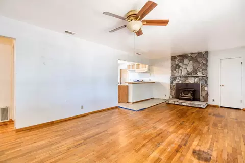 Living - 1204 Maple Dr, Oakdale, CA 95361 photo 2 of 4