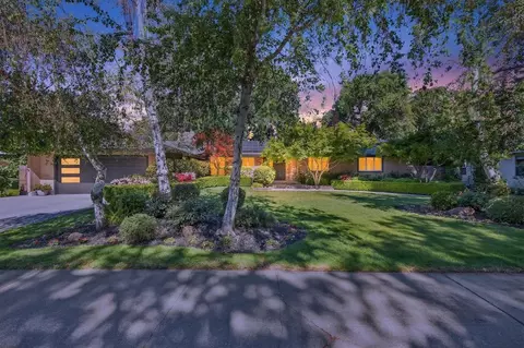 7233 Parkwoods Dr, Stockton, CA 95207