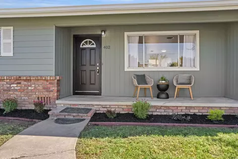Exterior - 402 F St, Galt, CA 95632 photo 2 of 8