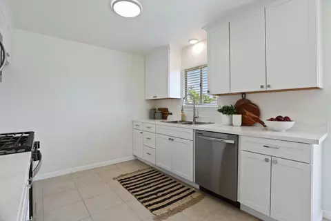 Kitchen - 402 F St, Galt, CA 95632 photo 4 of 4