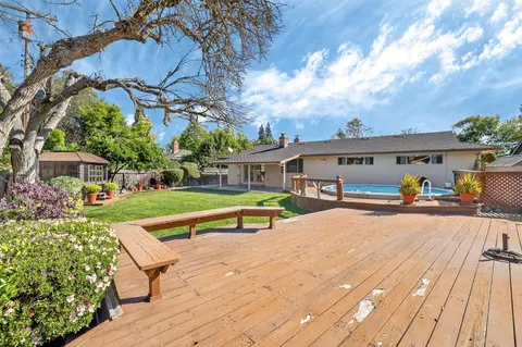 Exterior - 3149 Clairidge Way, Sacramento, CA 95821 photo 6 of 19