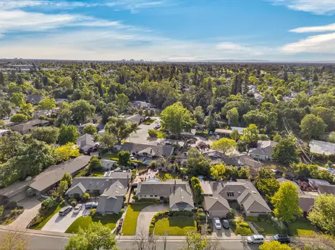 View/Area - 3149 Clairidge Way, Sacramento, CA 95821 photo 4 of 7