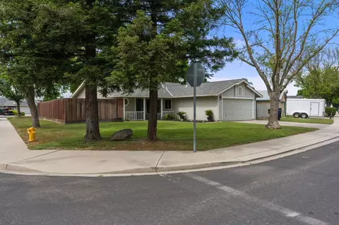 Exterior - 1101 Winchell Way, Modesto, CA 95358 photo 2 of 9