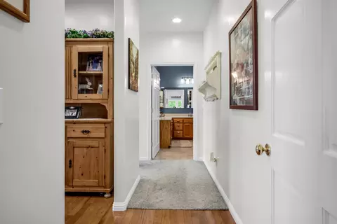 Entry Way - 281 Ursula Dr, Sutter Creek, CA 95685 photo 3 of 8