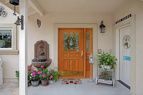 Entry Way - 281 Ursula Dr, Sutter Creek, CA 95685 photo 1 of 8