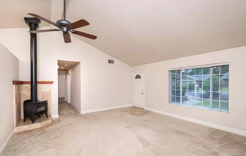 Living - 5705 Tudor Way, Loomis, CA 95650 photo 5 of 9