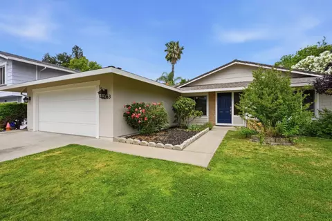 8263 Scarlet Oak Cir, Citrus Heights, CA 95610