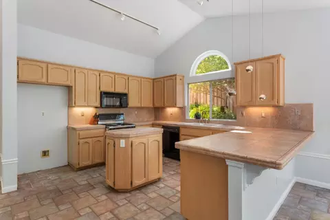 Kitchen - 3301 El Valle Way, Antelope, CA 95843 photo 1 of 2