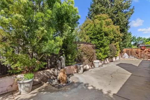 Exterior - 3301 El Valle Way, Antelope, CA 95843 photo 3 of 6