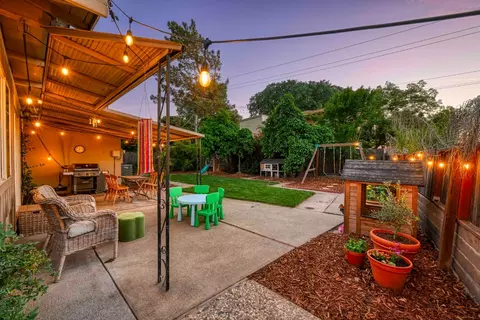 Exterior - 5925 Ranger Way, Carmichael, CA 95608 photo 5 of 14