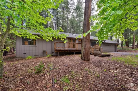 3210 Castlewood Cir, Pollock Pines, CA 95726