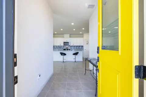 Entry Way - 989 Carbahal St, Winters, CA 95694 photo 1 of 7