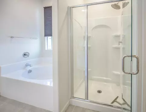 Bath - 989 Carbahal St, Winters, CA 95694 photo 2 of 3