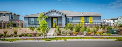 989 Carbahal St, Winters, CA 95694
