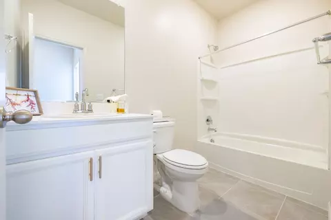 Bath - 989 Carbahal St, Winters, CA 95694 photo 3 of 3