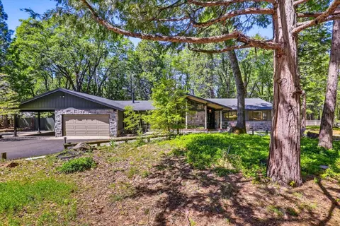 13646 Banner Lava Cap Rd, Nevada City, CA 95959