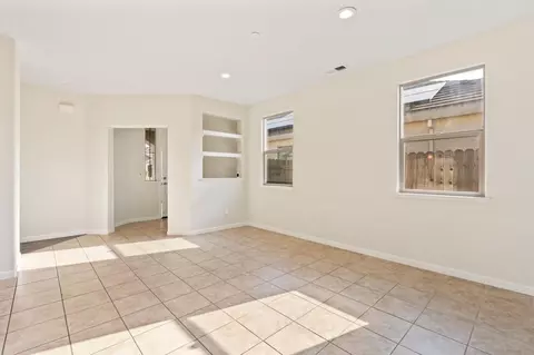 Living - 2786 Kirsch Dr, Antelope, CA 95843 photo 1 of 5