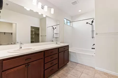 Bath - 2786 Kirsch Dr, Antelope, CA 95843 photo 1 of 2