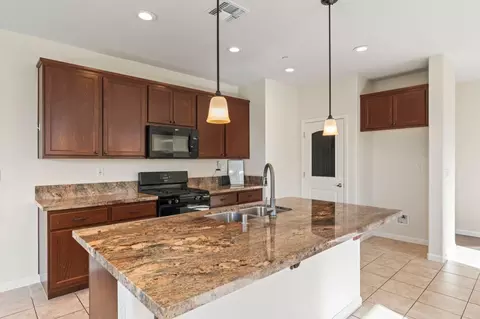 Kitchen - 2786 Kirsch Dr, Antelope, CA 95843 photo 2 of 3