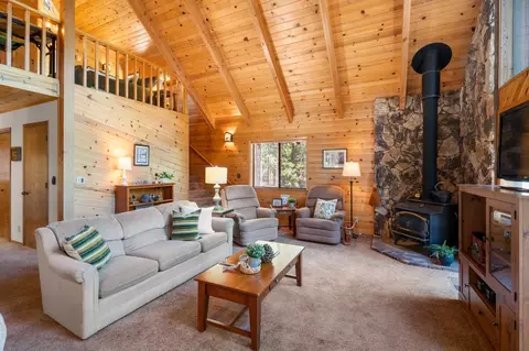 Living - 2167 Dardanelle Vis, Dorrington, CA 95223 photo 3 of 5