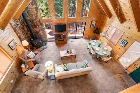 Living - 2167 Dardanelle Vis, Dorrington, CA 95223 photo 5 of 5