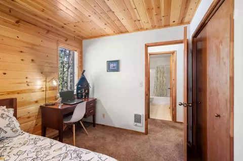 Bedroom - 2167 Dardanelle Vis, Dorrington, CA 95223 photo 4 of 9