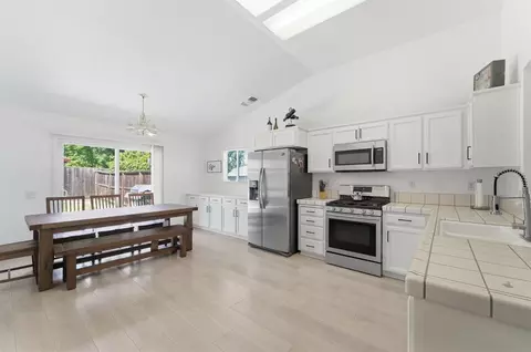 Kitchen - 1933 Lifetime Dr, Modesto, CA 95355 photo 1 of 4