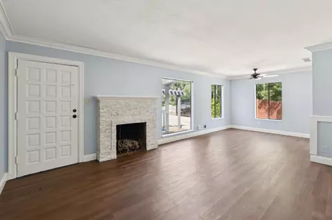 Living - 2312 Garfield Ave, Carmichael, CA 95608 photo 2 of 2
