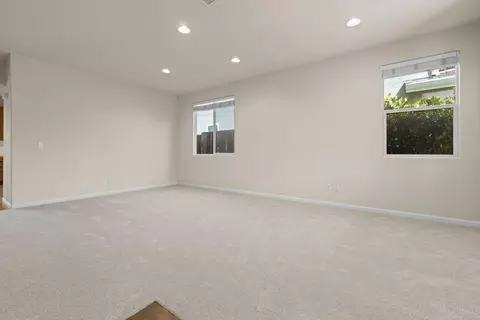694 Devonshire Ln, Lincoln, CA 95648 photo 4