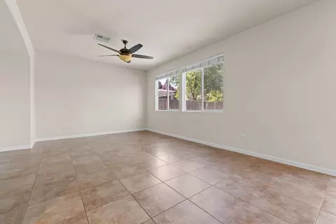 694 Devonshire Ln, Lincoln, CA 95648 photo 11