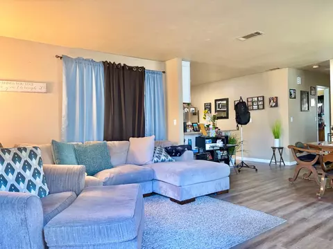 2812 Village Green Ct #39, Stockton, CA 95210